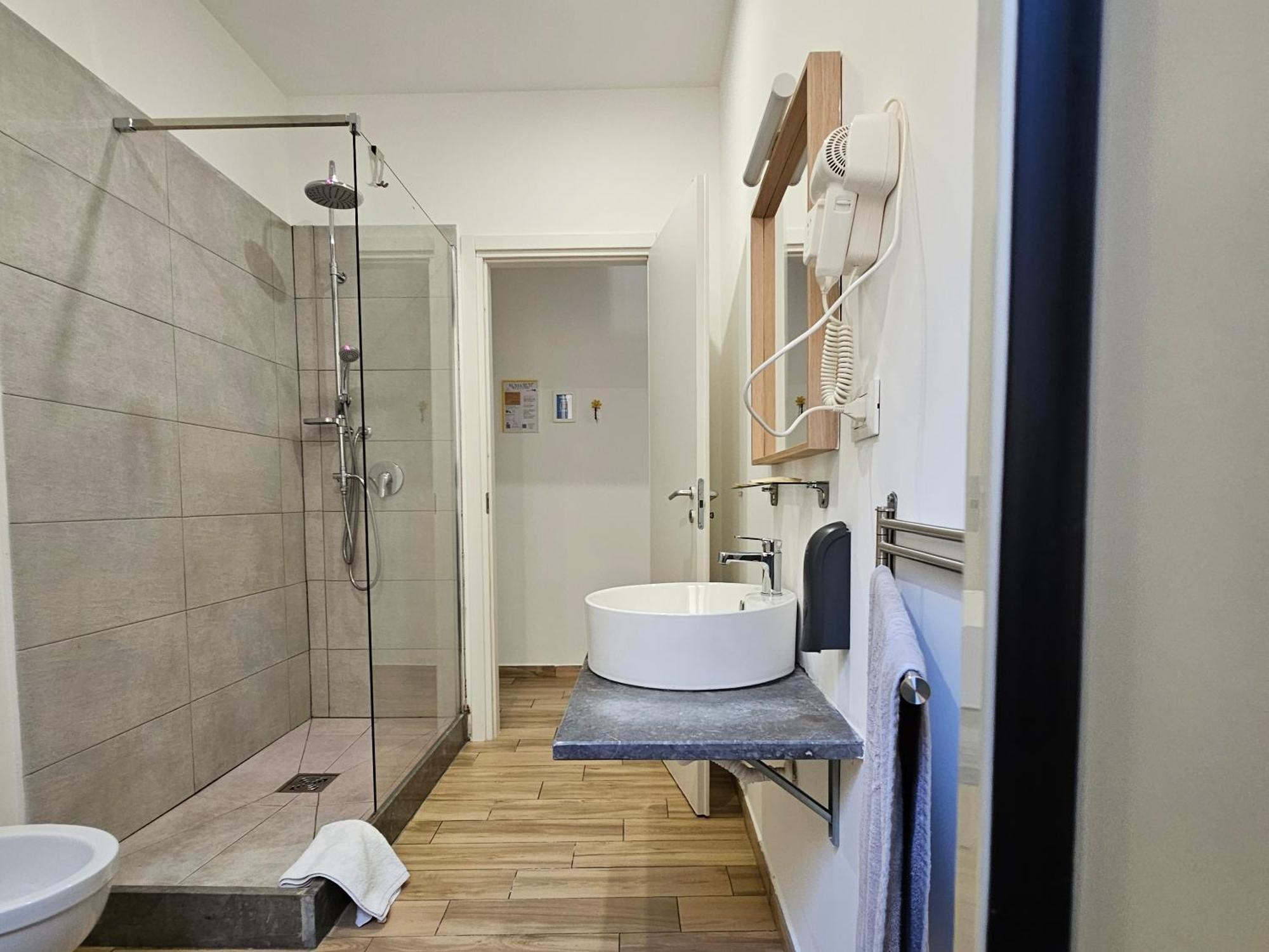 Teatro Del Sole Apartment ปาแลร์โม ภายนอก รูปภาพ